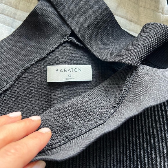 Aritzia Babaton Sculpt Knit Criss Cross Cropped Tank - Picture 3 of 3